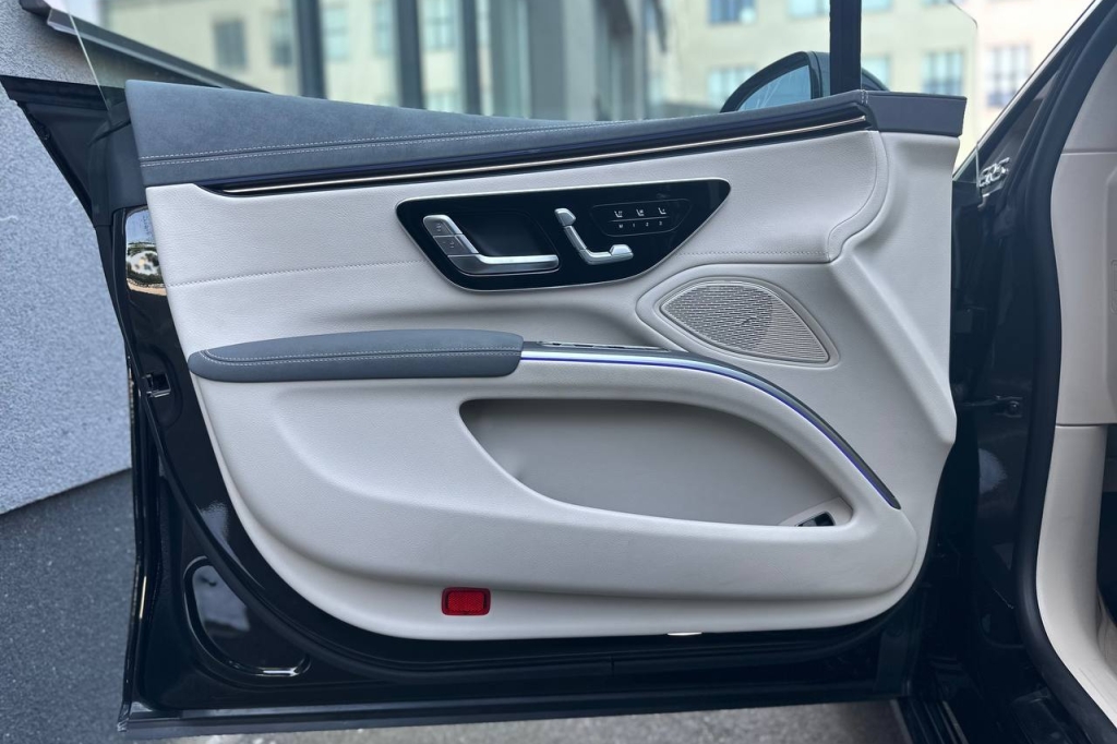 Mercedes-Benz EQS 580 2022 photo 10