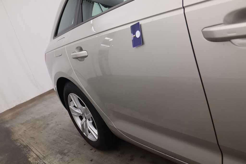 Audi A4 Avant 2016 фото 11