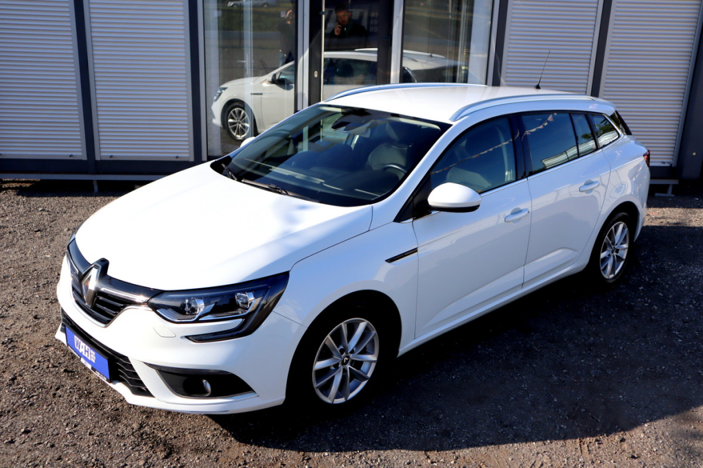 Renault Megane 2017 фото 13
