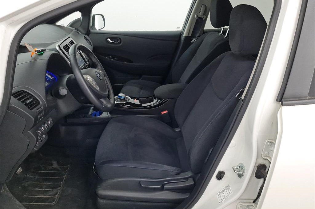 Nissan Leaf 2016 photo 1