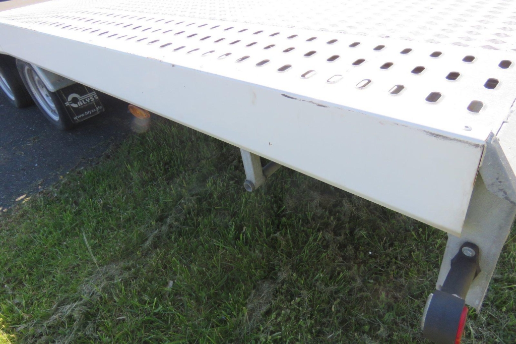 Blyss Anhänger Jupiter 2017 фото 3