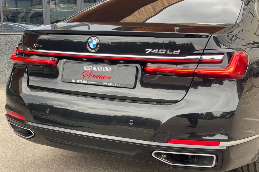 BMW 740 xDrive 2019 фото 6