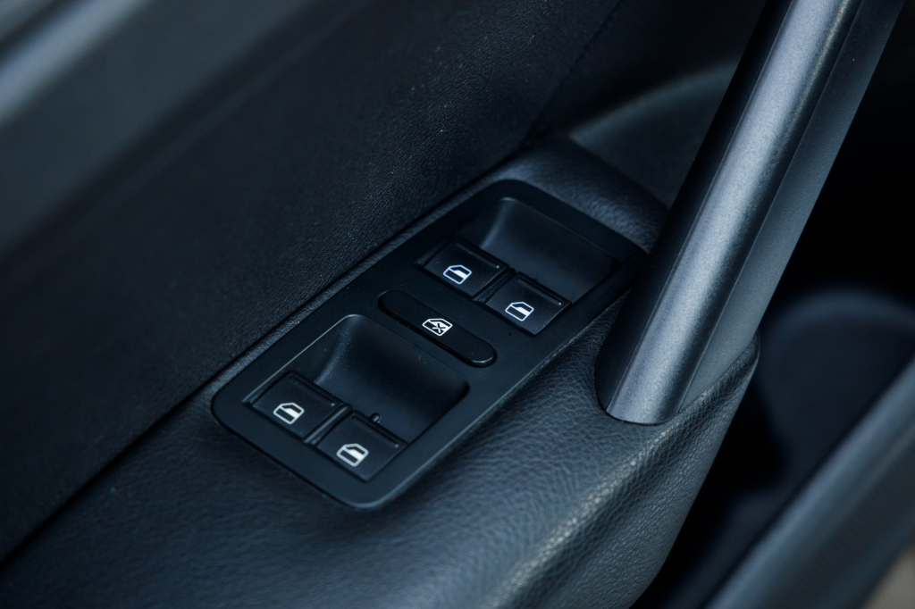 Volkswagen Passat (NMS) S 2014 photo 19