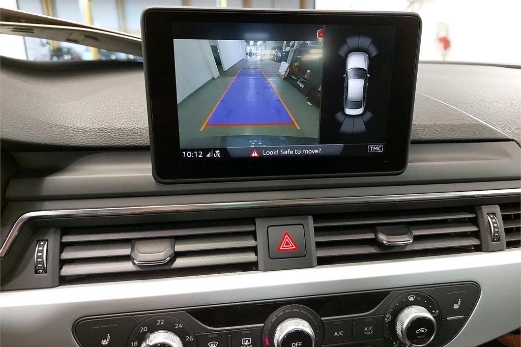 Audi A4 2018 photo 8