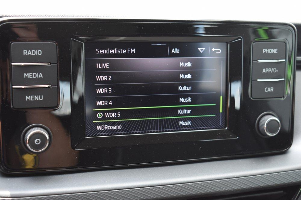 Skoda Scala 2020 фото 7