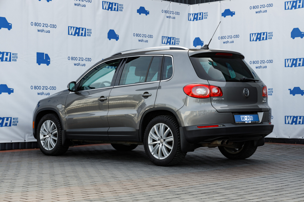 Volkswagen Tiguan 4 Motion 2011 фото 2