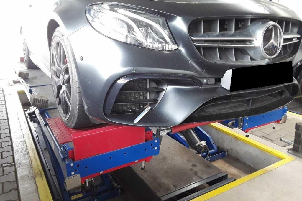 Mercedes-AMG E-Klasse 2018 photo 13