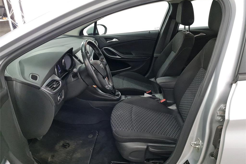 Opel Astra Sports Tourer 2017 photo 6