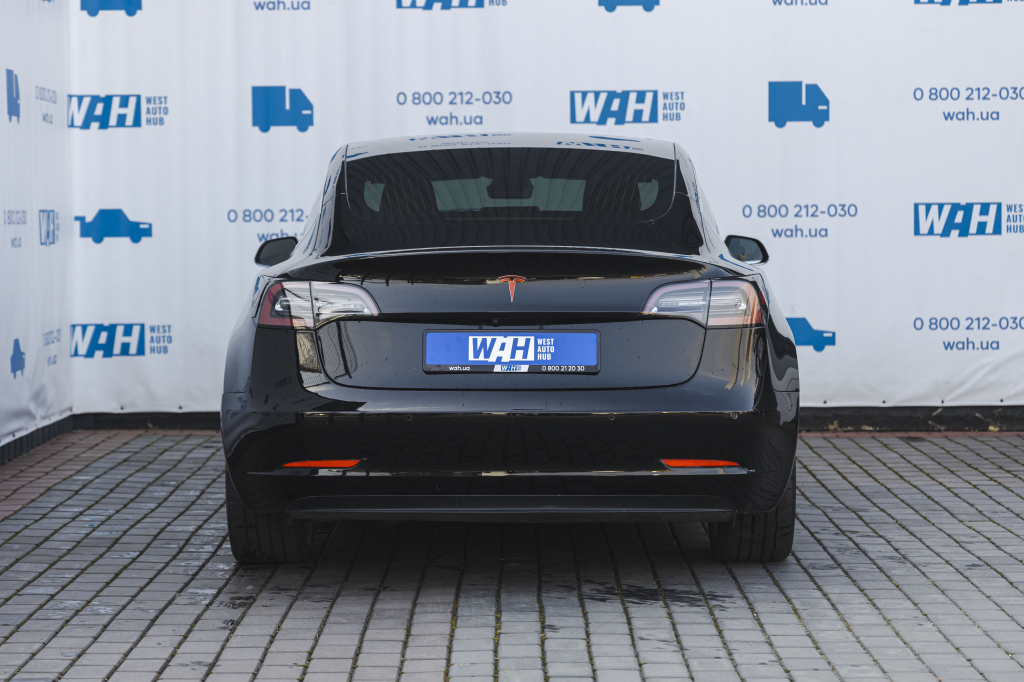Tesla Model 3 2018 фото 10