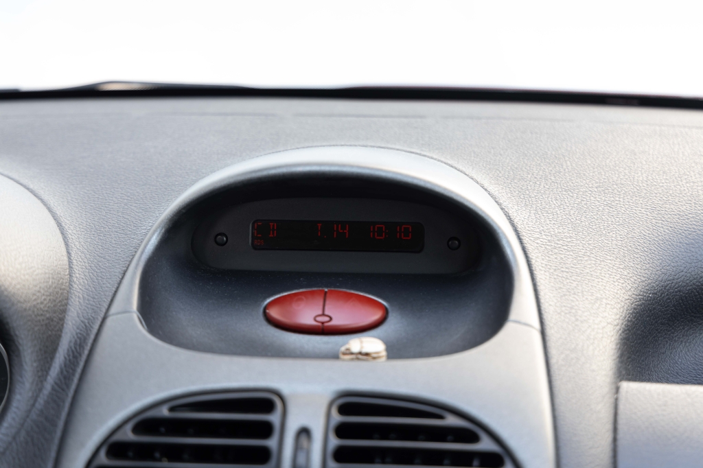 Peugeot 206 2007 фото 19