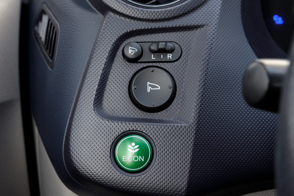 Honda Insight 2010 фото 20