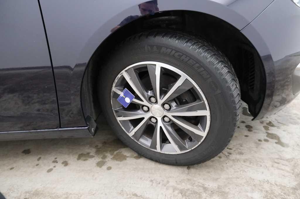 Peugeot 308 2016 photo 10