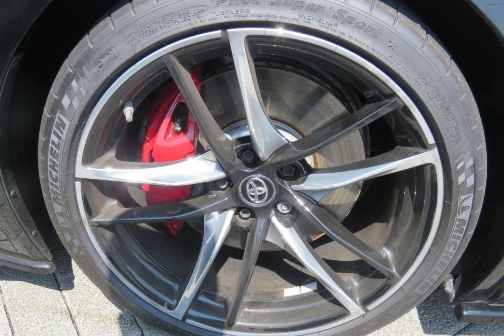 Toyota GR Supra 2019 фото 21