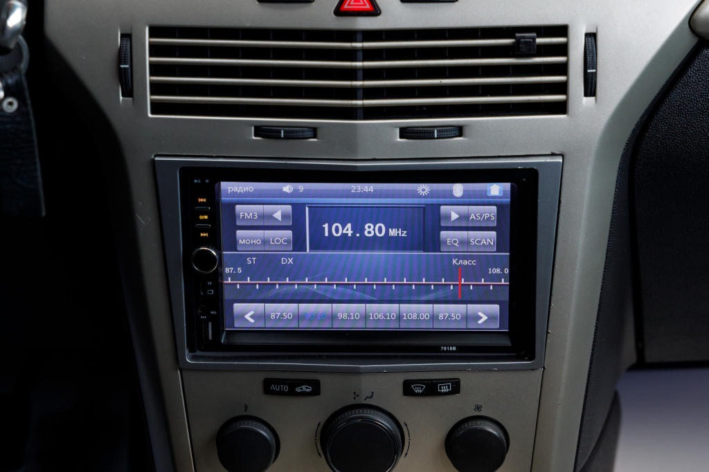 Opel Astra H фото 12