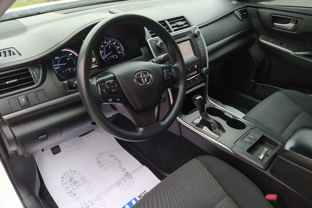 Toyota Camry HYBRID photo 7