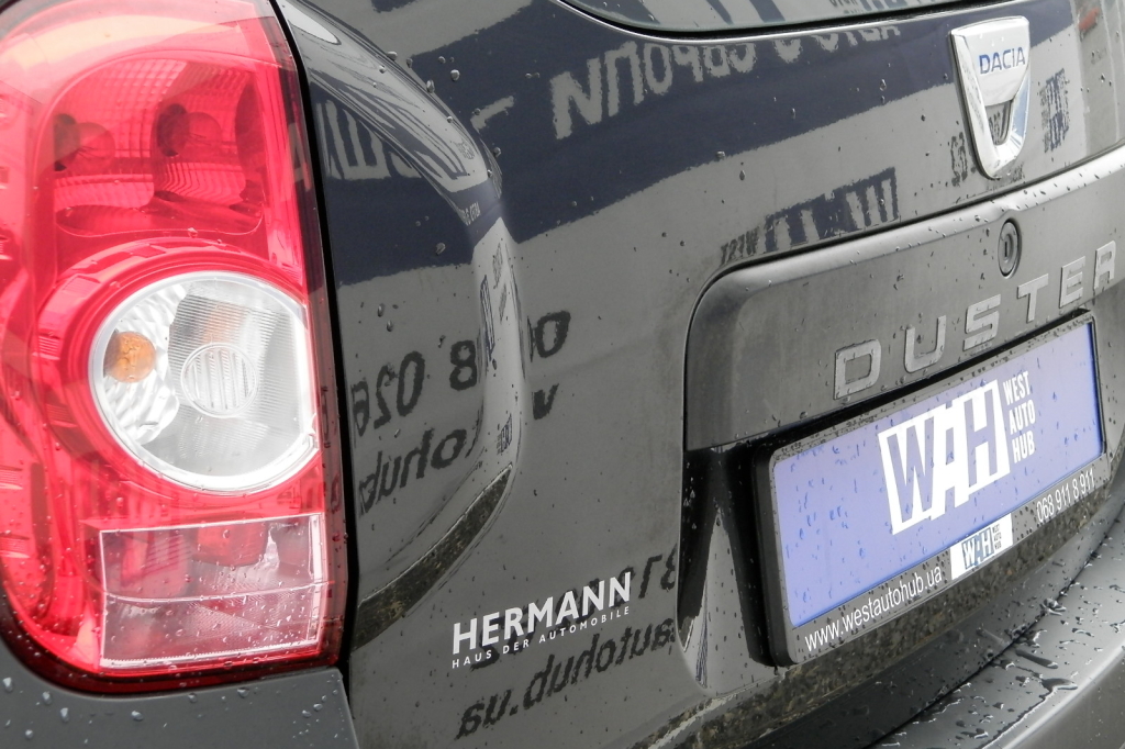 Dacia Duster 2011 photo 17