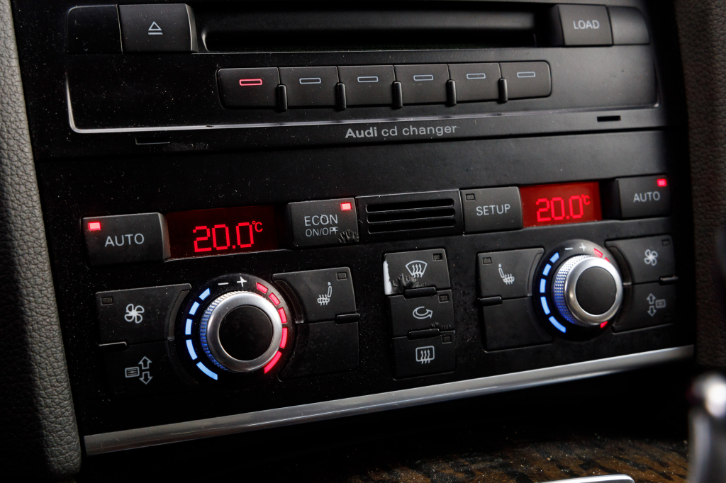 Audi Q7 SLine 2008 фото 8