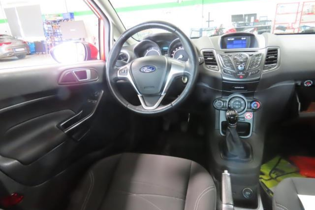 Ford Fiesta 2017 фото 1