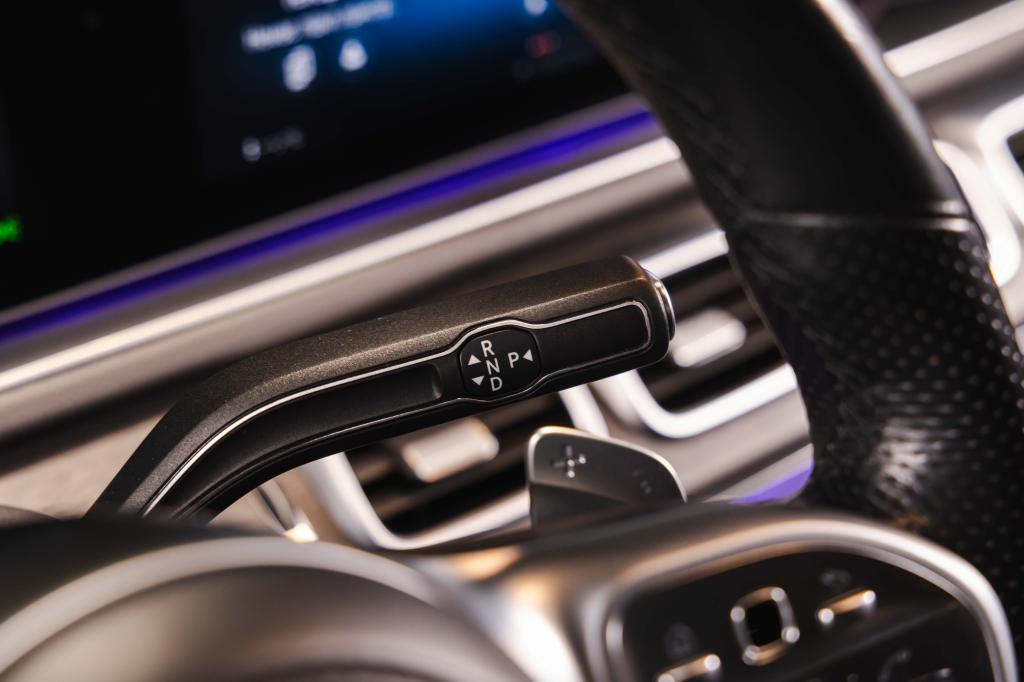 Mercedes-Benz GLS-Class 400d 2020 photo 32