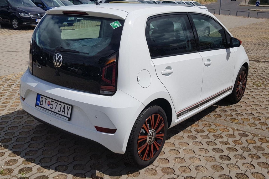 Volkswagen Up 2020 фото 2