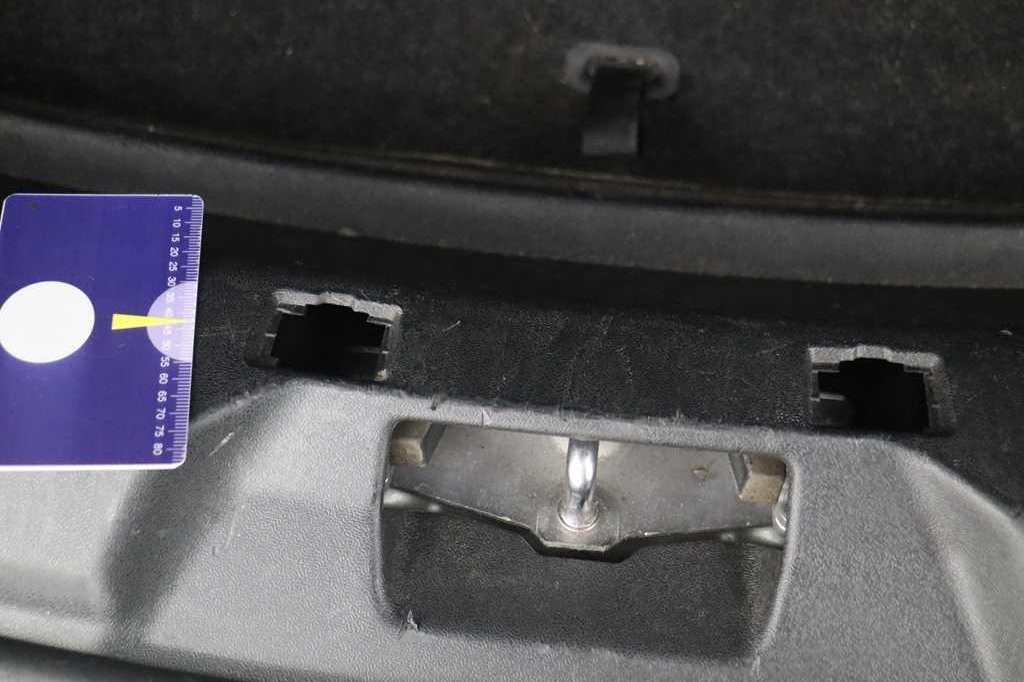 Volvo V40 2016 photo 13