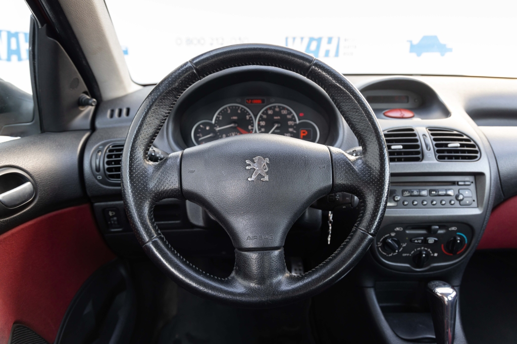 Peugeot 206 2007 фото 16