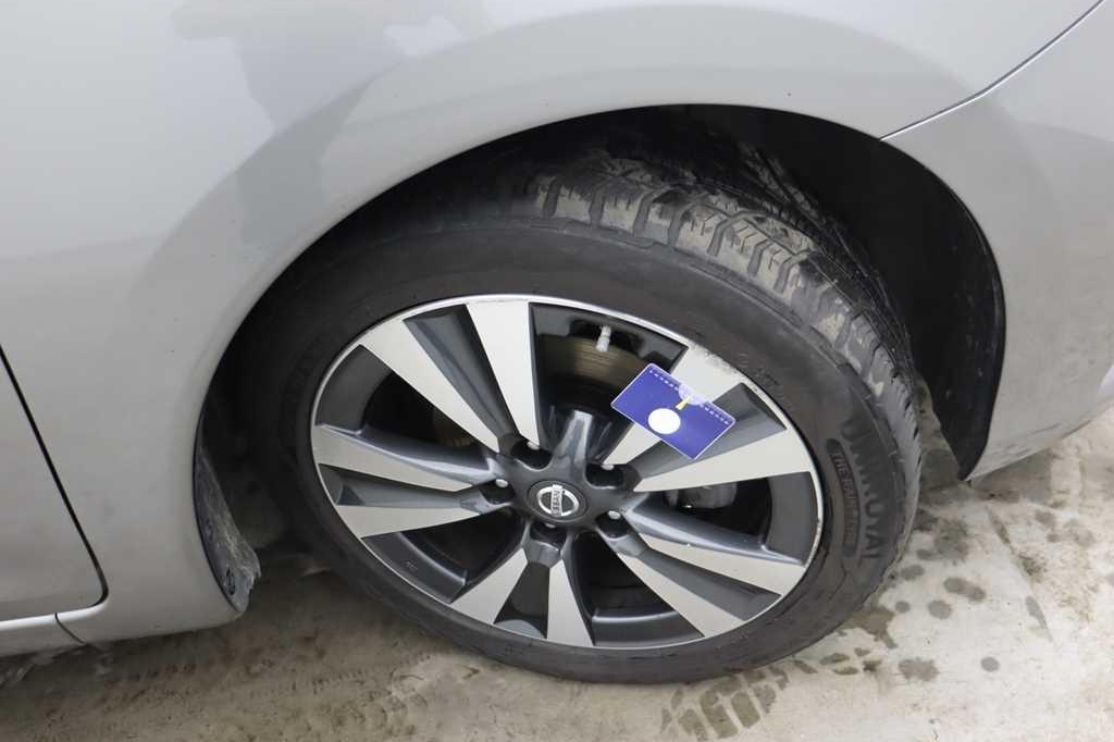 Nissan Pulsar 2017 фото 14