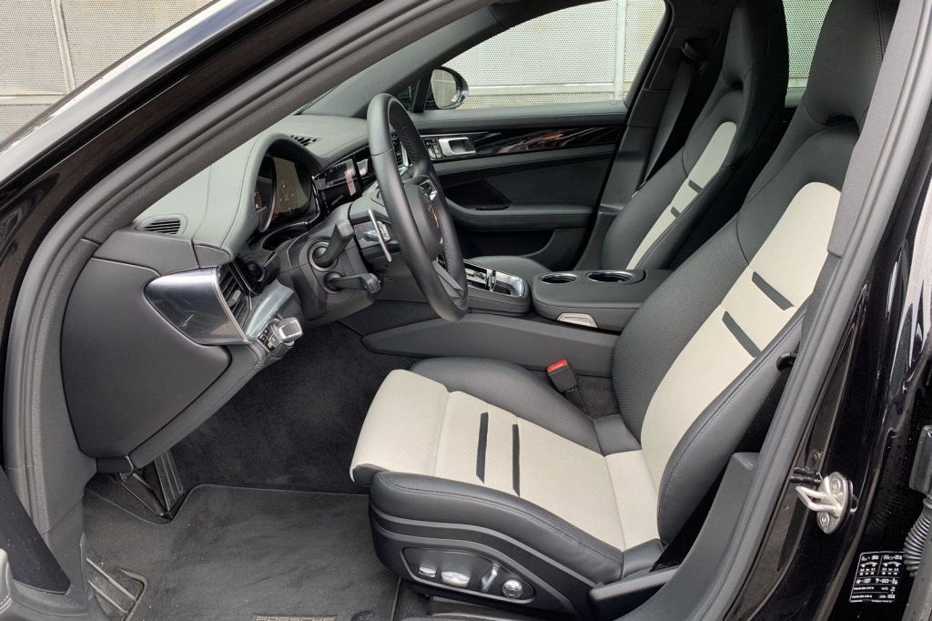 Porsche Panamera 4 2021 photo 1