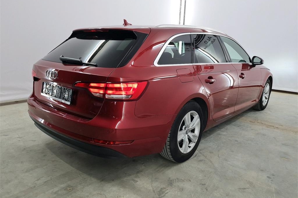 Audi A4 Avant 2017 фото 2