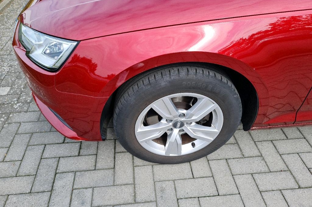 Audi A4 2017 photo 24