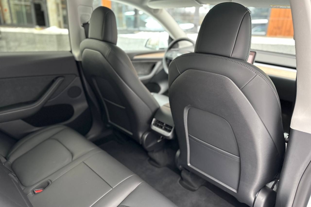 Tesla Model Y Long Range 75 kWh Dual Motor  2022 photo 16