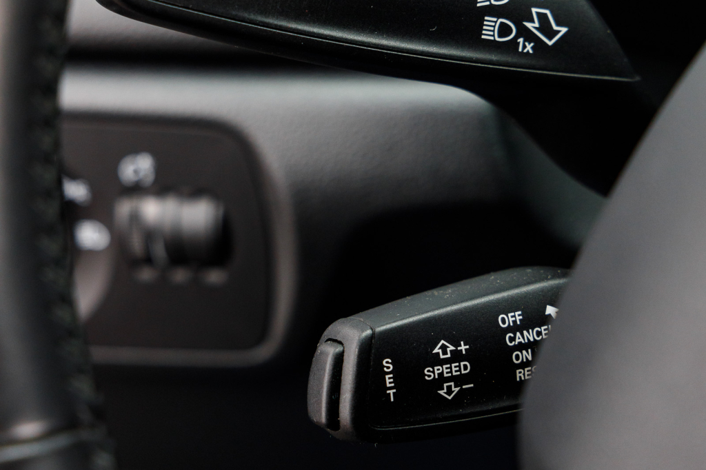 Audi Q3 2012 photo 11