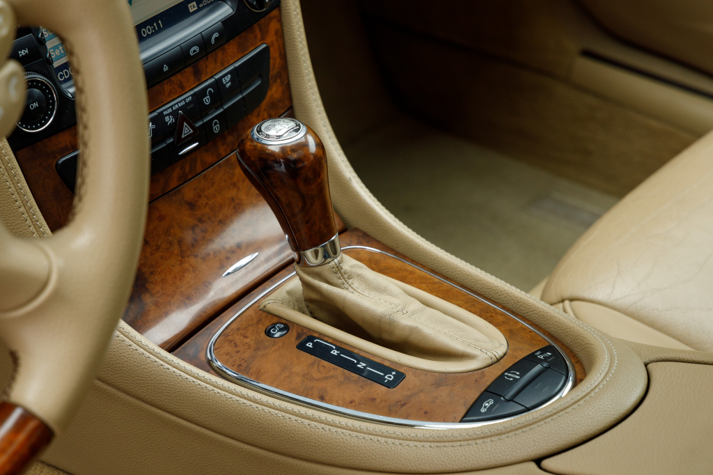 Mercedes-Benz CLS 500 2005 photo 3