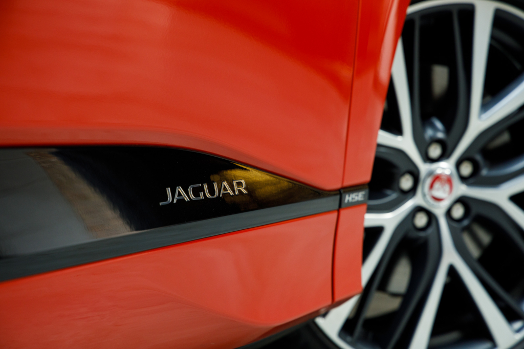 Jaguar I-Pace EV400s First Edition 2019 фото 11