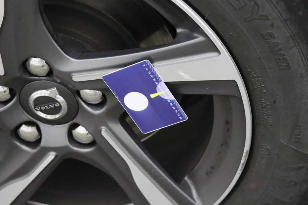 Volvo V40 2016 фото 19