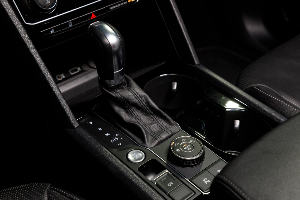 Volkswagen Atlas SEL Premium 4motion 2019 photo 28