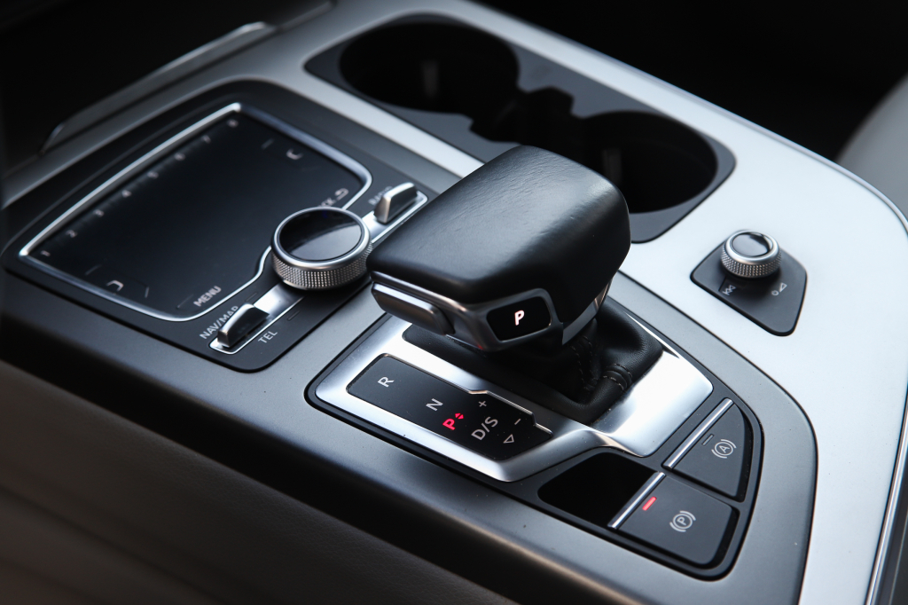 Audi Q7 S line TDI quattro 2017 photo 27