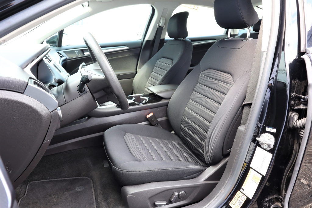 Ford Fusion SE 2016 фото 6