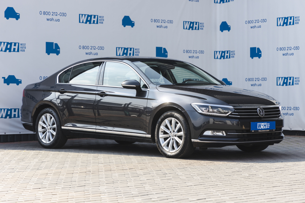 Volkswagen Passat R-Line 4Motion 2018 photo 3