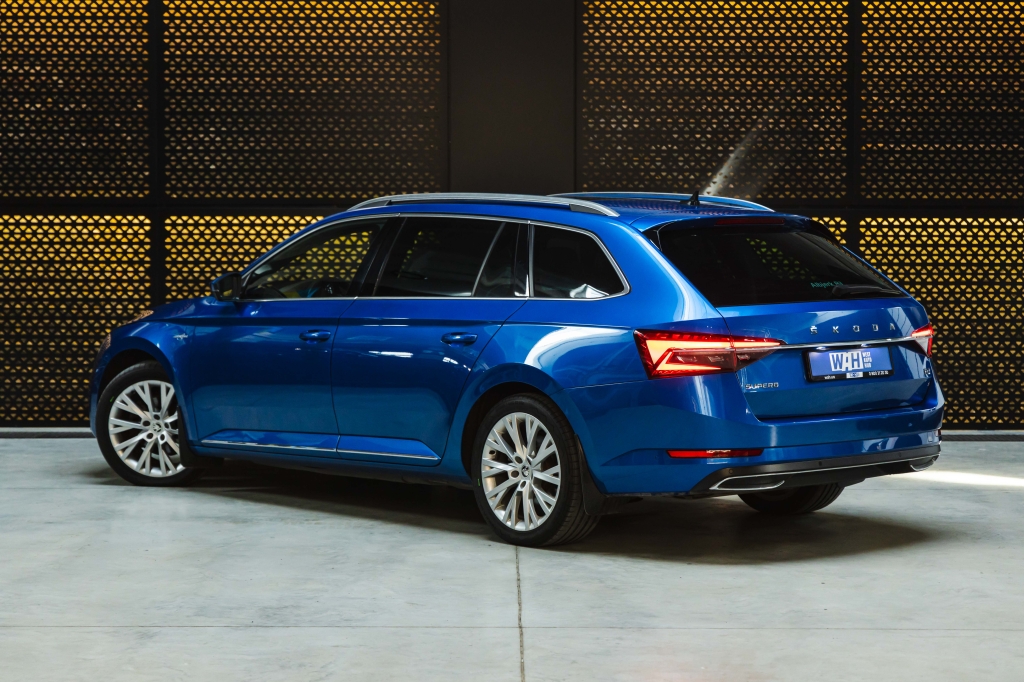 Skoda Superb Plug In Hybrid 2020 фото Skoda Superb Plug In Hybrid 2020 фото 14