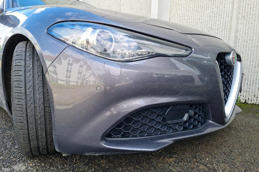 Alfa Romeo Giulia 2017 фото 9