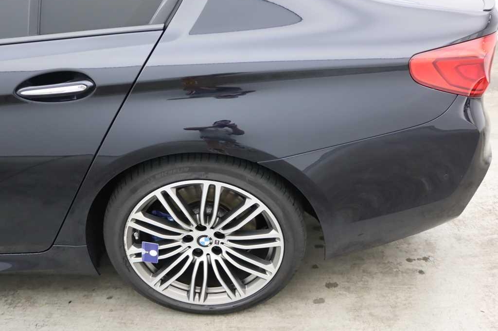 BMW 5 Series 2018 фото 23