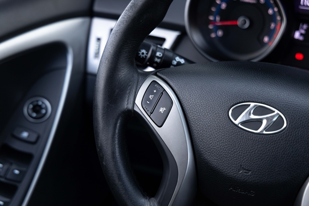 Hyundai i30 2013 photo 14