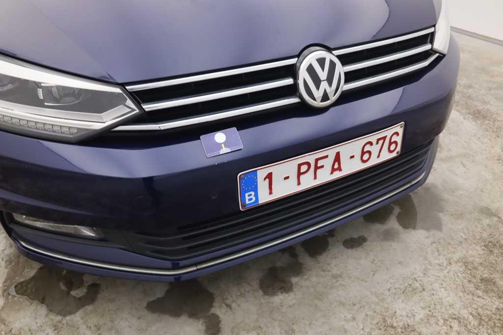 Volkswagen Touran 2016 фото 24