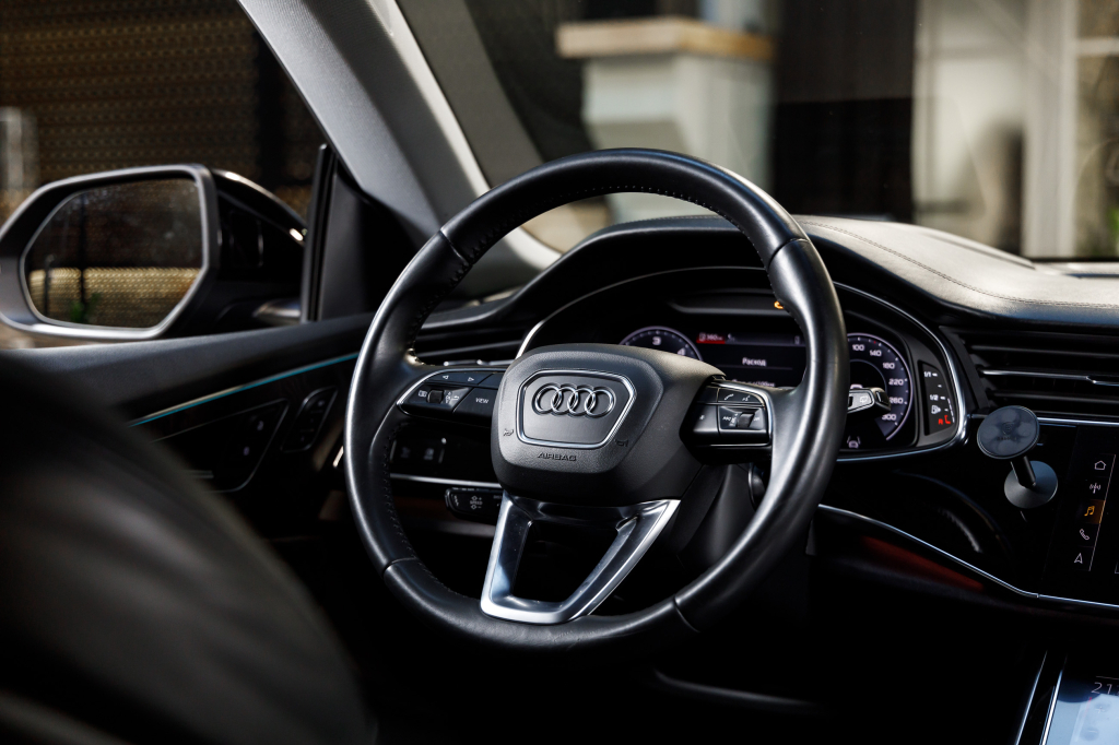 Audi Q8 50TDI Sline  2018 фото 17