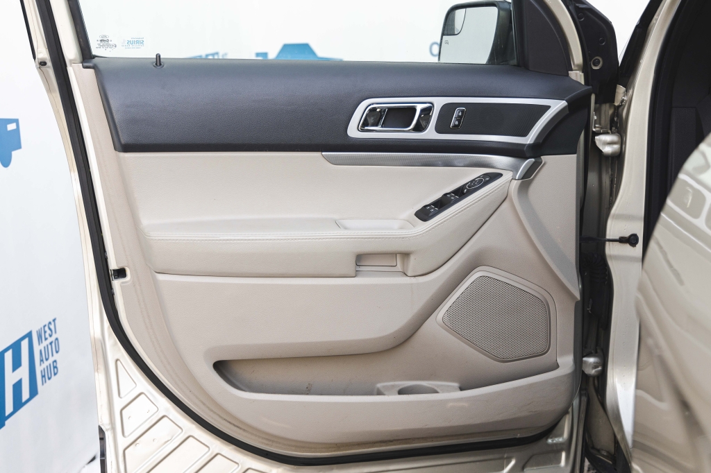 Ford Explorer XLT 2011 photo 13