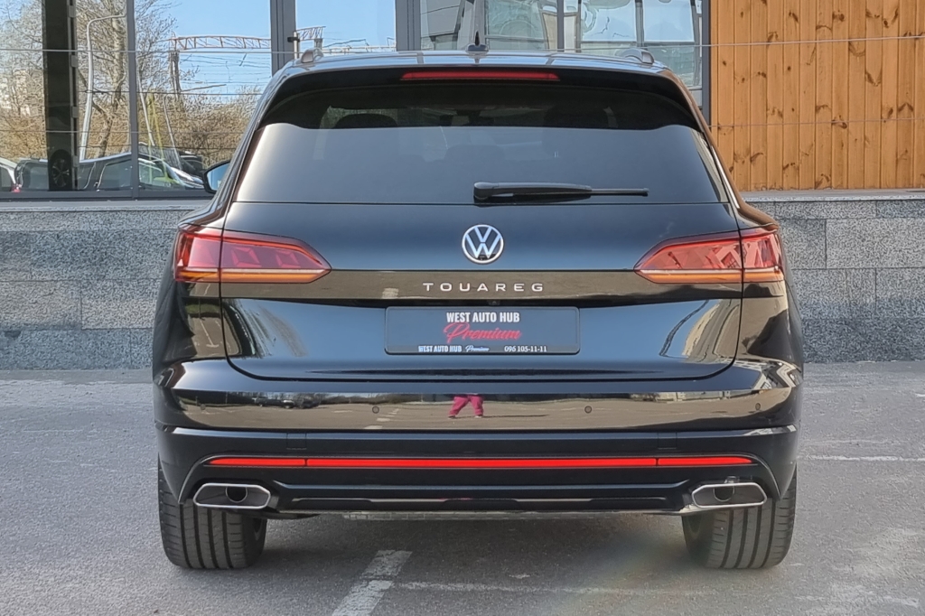 Volkswagen Touareg PLATINUM 2021 photo 3