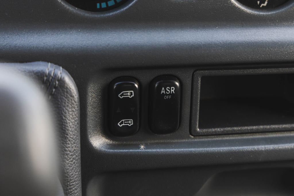 Mercedes-Benz Sprinter 2004 фото 21