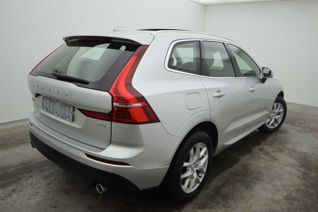 Volvo XC60 2019 фото 1