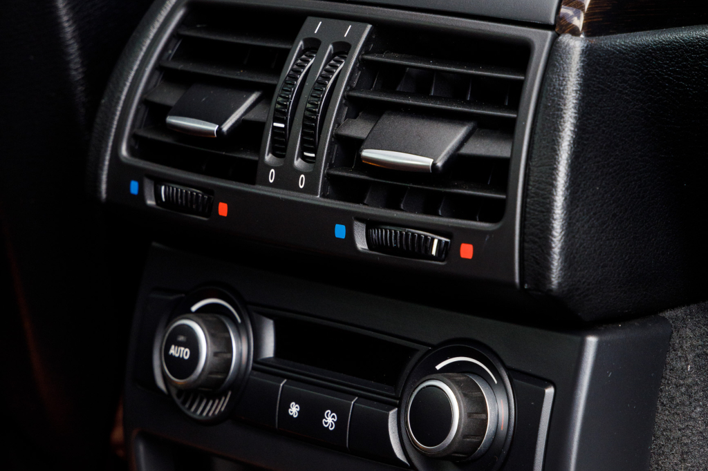 BMW X5 xDrive 35і 2011 photo 33